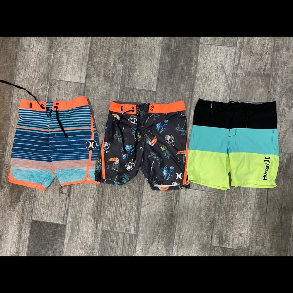 Hurley Swimsuits Boys Size 7 Bundle